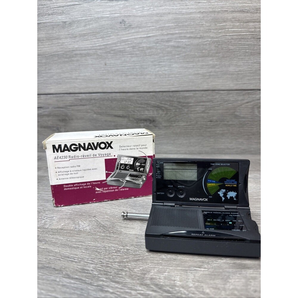 Magnavox AE4230 Travel Clock Radio World Clock LCD Display Telescopic Tested